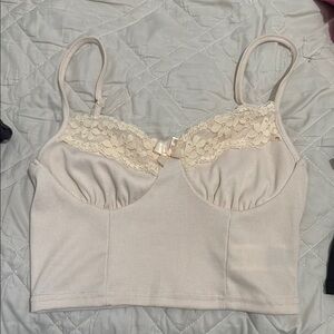 SHEIN Cream Lace Trim Crop Top